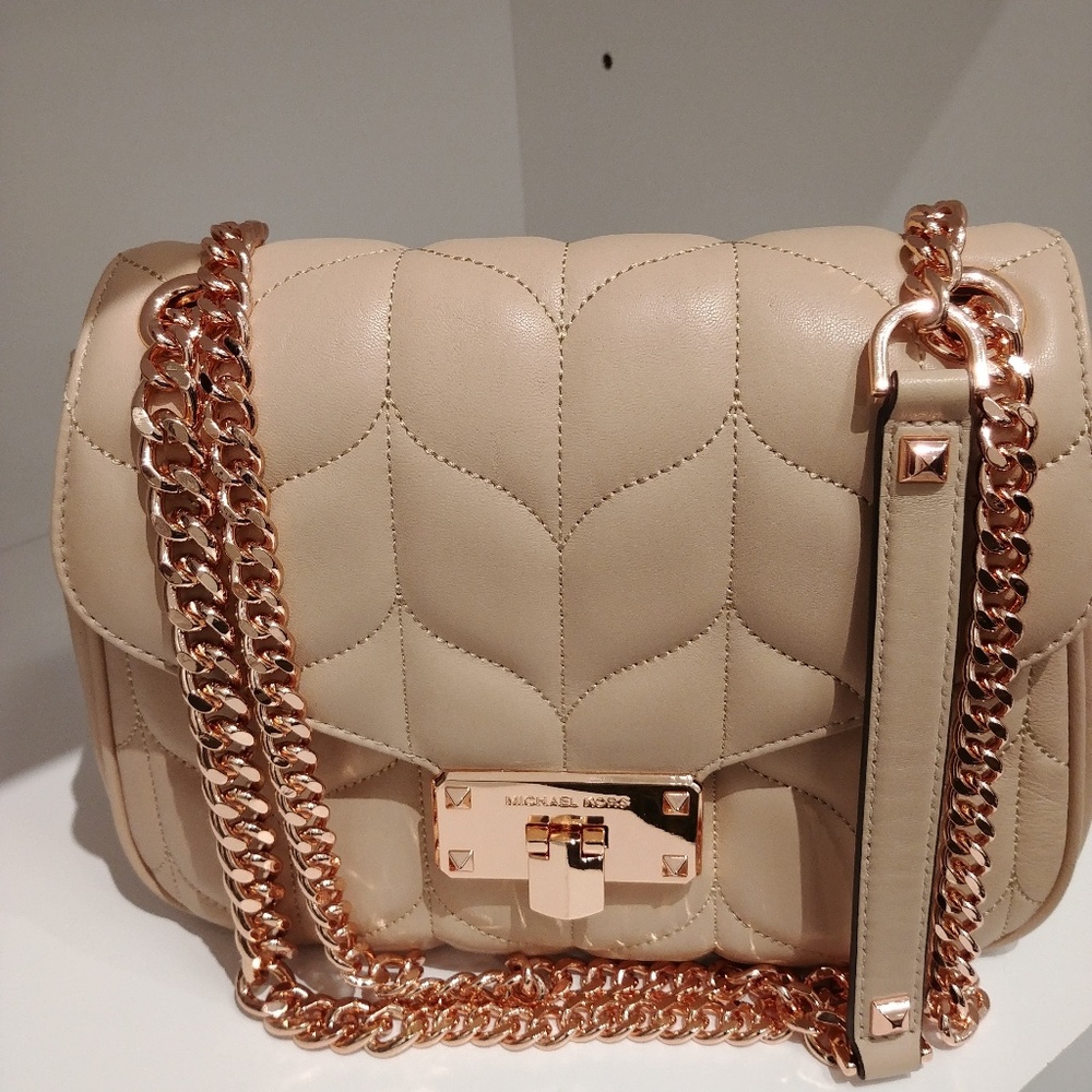 Michael kors chain purse